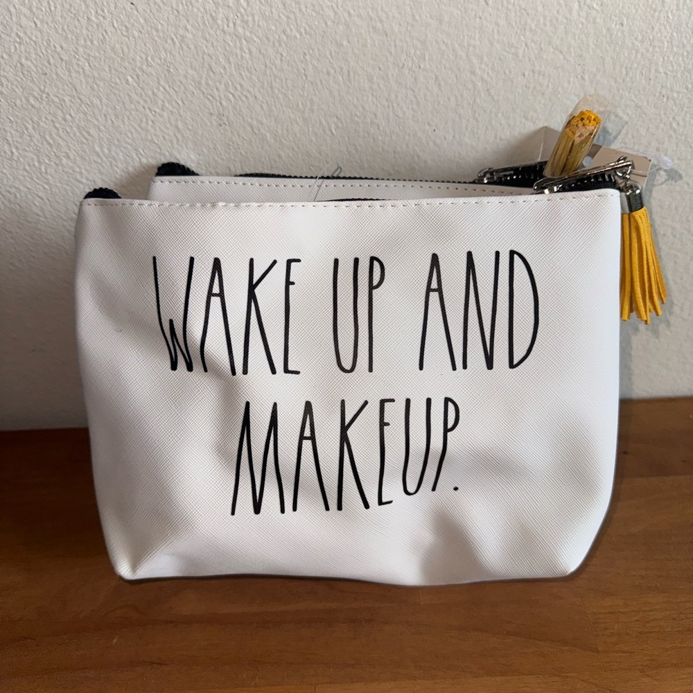 Rae Dunn Cosmetic Clutch Set - Picture 2 of 2